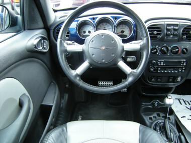 Chrysler PT Cruiser 2004 photo 1