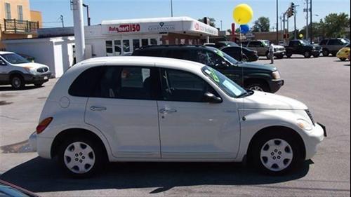 Chrysler PT Cruiser 2004 photo 2