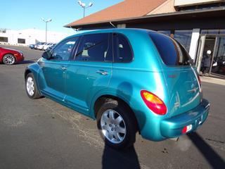 Chrysler PT Cruiser 2004 photo 2