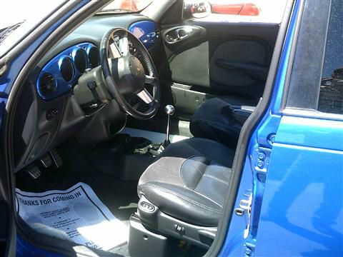 Chrysler PT Cruiser 2004 photo 2