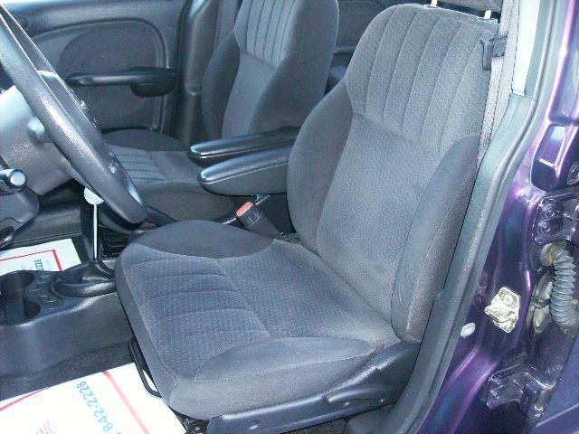 Chrysler PT Cruiser 2004 photo 2