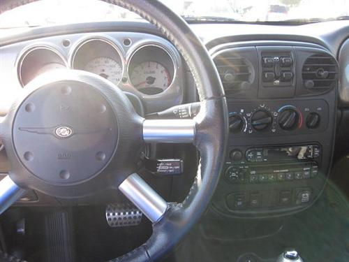 Chrysler PT Cruiser 2004 photo 3