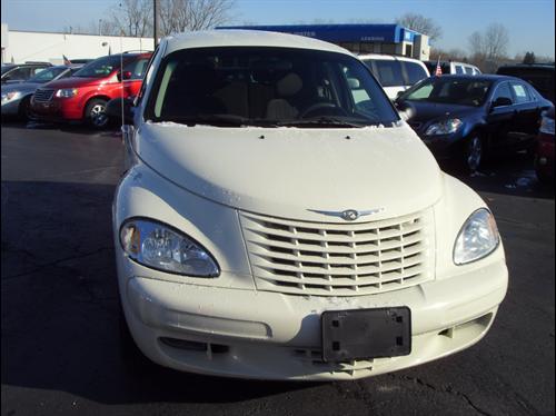 Chrysler PT Cruiser 2004 photo 2