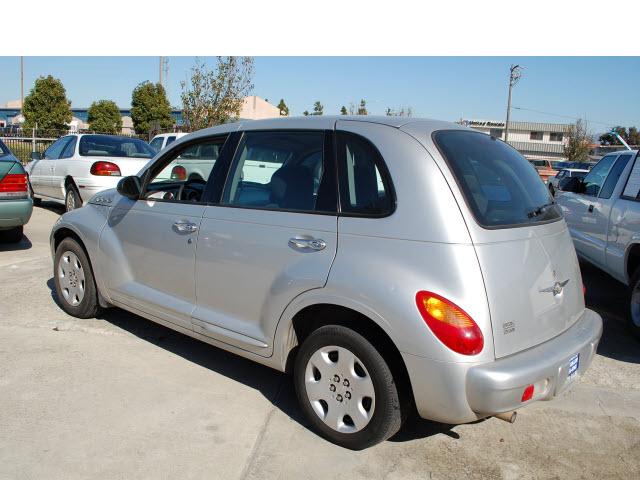 Chrysler PT Cruiser 2005 photo 2