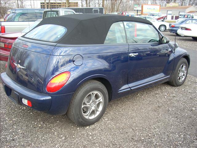 Chrysler PT Cruiser 2005 photo 2