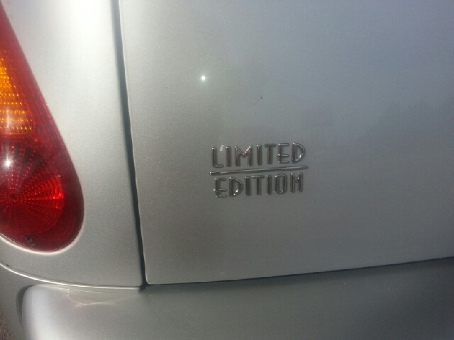 Chrysler PT Cruiser Limited SUV