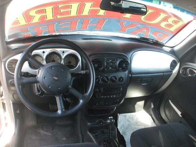 Chrysler PT Cruiser 2005 photo 4