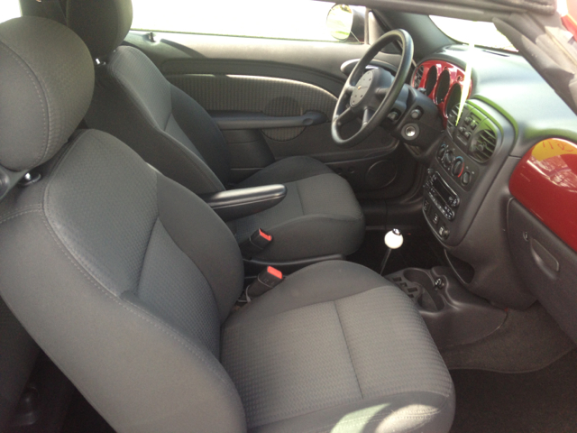 Chrysler PT Cruiser 2005 photo 2