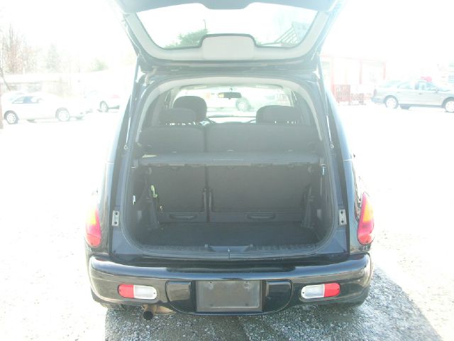 Chrysler PT Cruiser 2005 photo 2