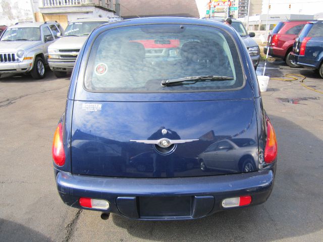 Chrysler PT Cruiser 2005 photo 2