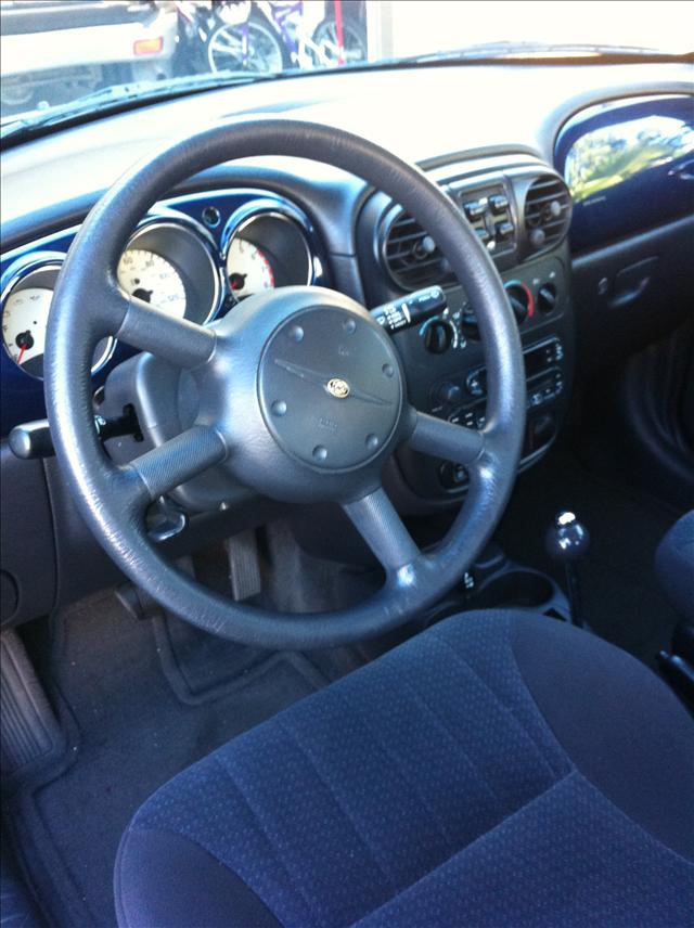 Chrysler PT Cruiser 2005 photo 2