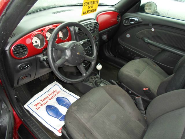 Chrysler PT Cruiser 2005 photo 2