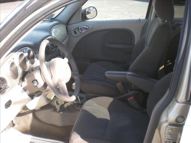 Chrysler PT Cruiser 2005 photo 2