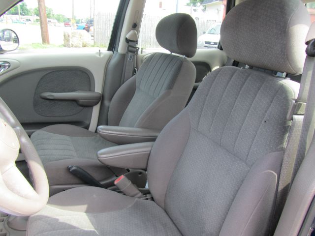 Chrysler PT Cruiser 2005 photo 2
