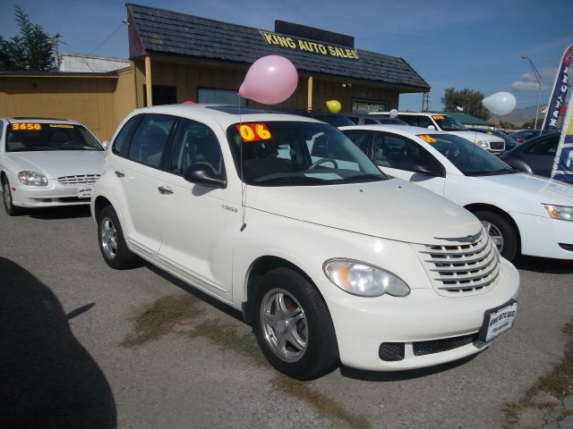Chrysler PT Cruiser 2006 photo 2
