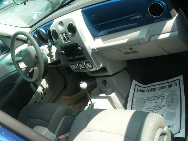 Chrysler PT Cruiser Base SUV