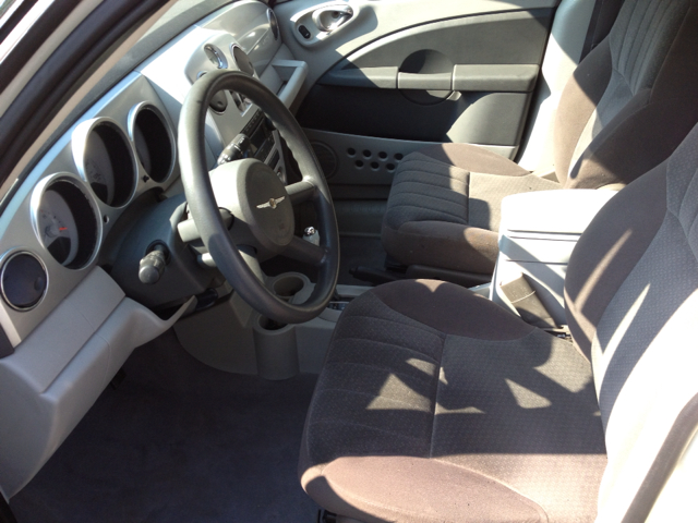 Chrysler PT Cruiser Base SUV