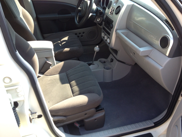 Chrysler PT Cruiser 2006 photo 2