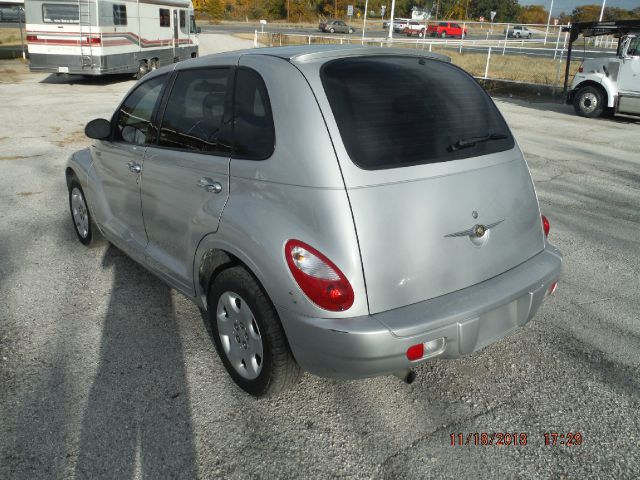Chrysler PT Cruiser 2006 photo 2