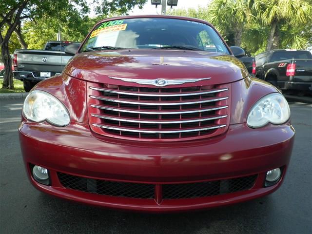 Chrysler PT Cruiser 4dr Sdn SEL AWD SUV