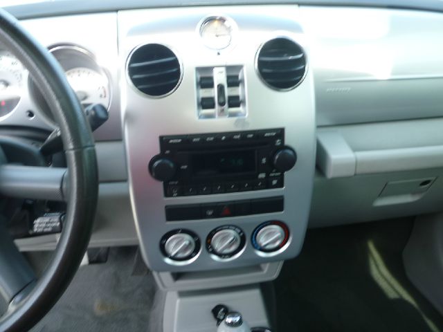 Chrysler PT Cruiser 2006 photo 17