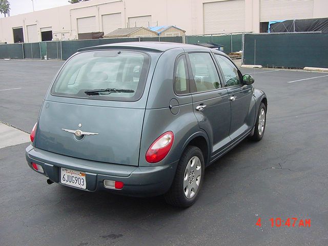 Chrysler PT Cruiser Base SUV