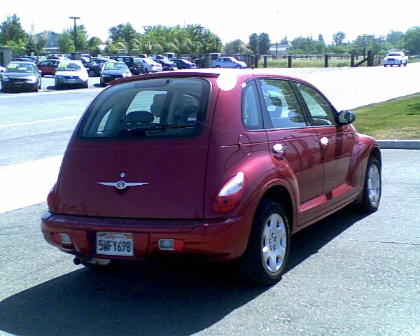 Chrysler PT Cruiser Base SUV