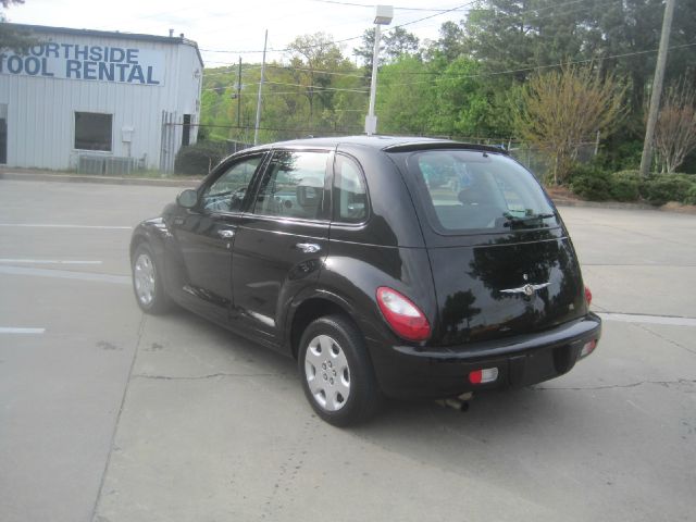 Chrysler PT Cruiser 2006 photo 2