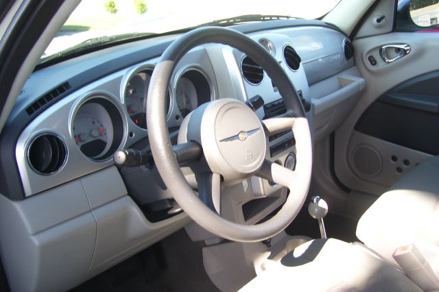 Chrysler PT Cruiser Base SUV