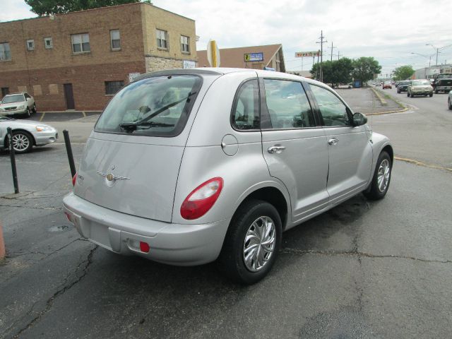 Chrysler PT Cruiser Base SUV