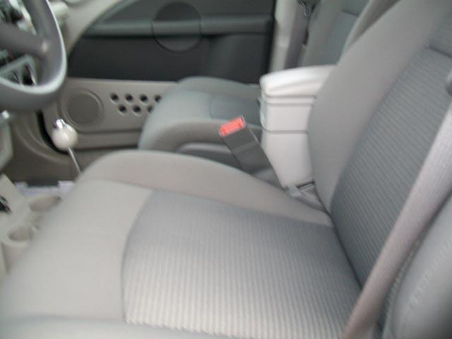 Chrysler PT Cruiser 2008 photo 2