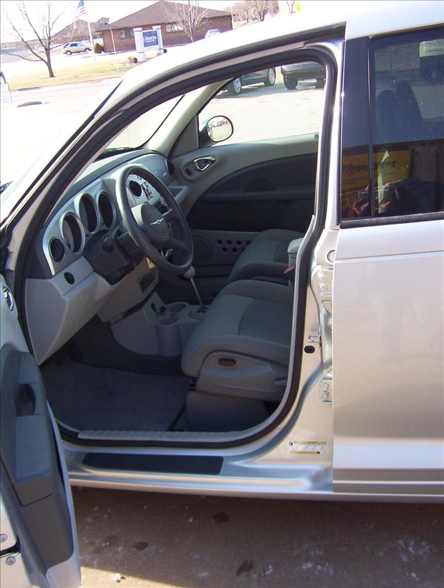 Chrysler PT Cruiser 2008 photo 2