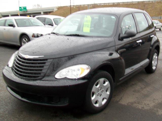 Chrysler PT Cruiser Base Sport Utility