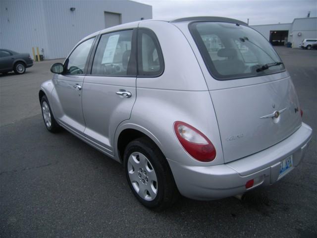Chrysler PT Cruiser 2008 photo 2