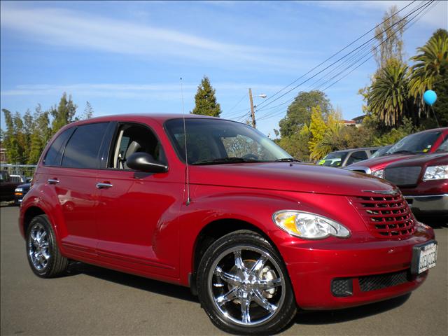 Chrysler PT Cruiser Base Sport Utility
