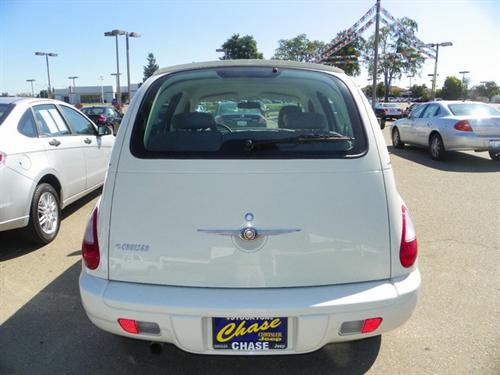 Chrysler PT Cruiser 2008 photo 2