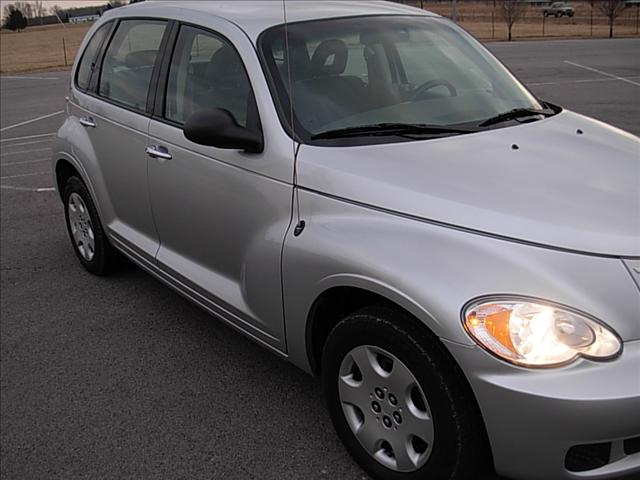 Chrysler PT Cruiser Base Sport Utility