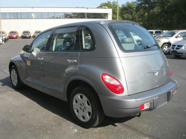 Chrysler PT Cruiser 2008 photo 2