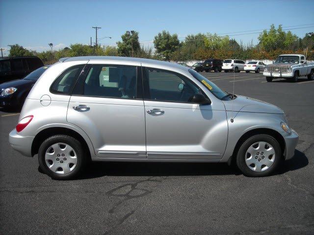 Chrysler PT Cruiser 2008 photo 2