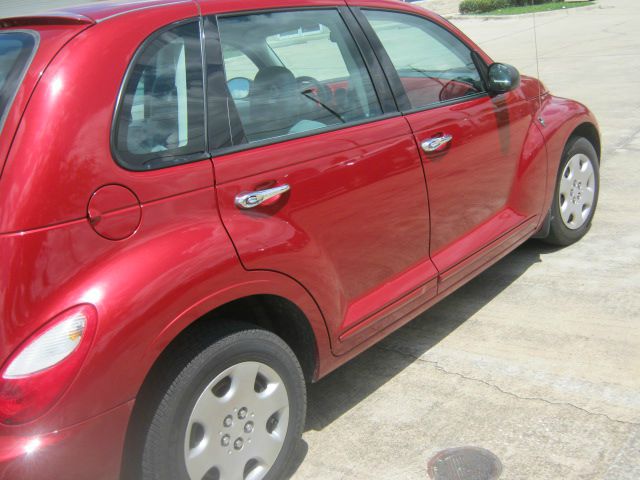 Chrysler PT Cruiser Base SUV