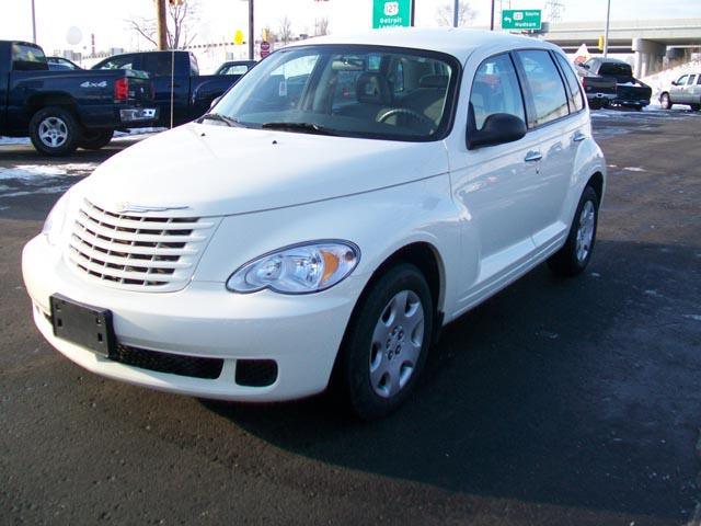 Chrysler PT Cruiser Base Sport Utility