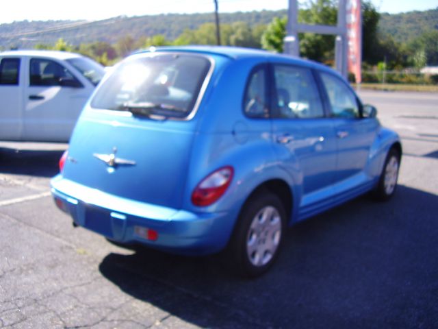 Chrysler PT Cruiser Base SUV