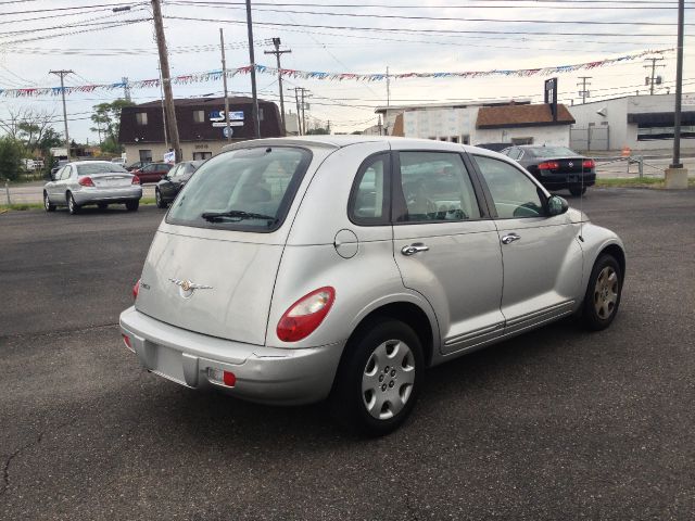 Chrysler PT Cruiser 2008 photo 2