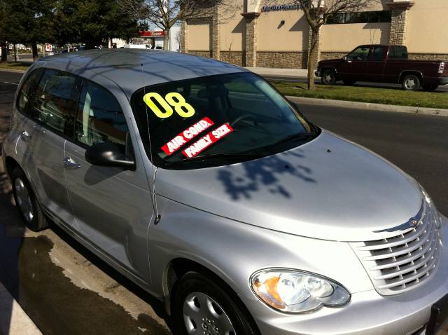 Chrysler PT Cruiser Base Sport Utility