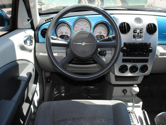 Chrysler PT Cruiser 2008 photo 2
