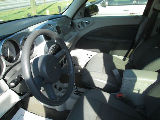 Chrysler PT Cruiser Base SUV
