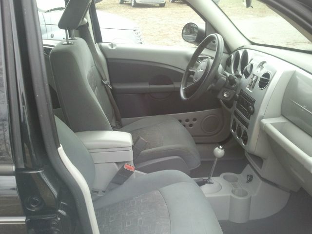 Chrysler PT Cruiser Base SUV