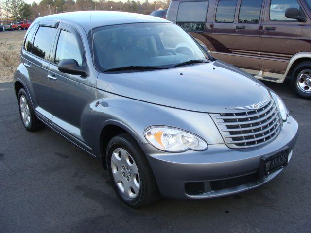 Chrysler PT Cruiser Base Sport Utility