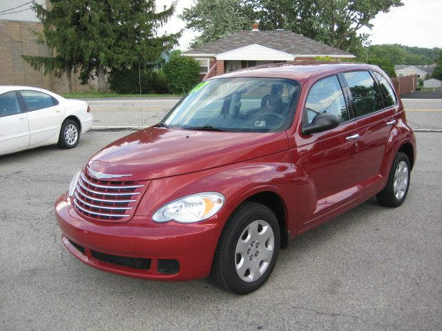 Chrysler PT Cruiser Base SUV