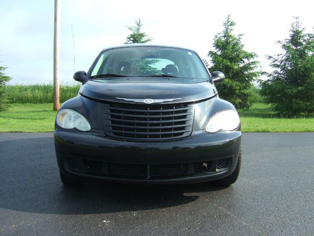Chrysler PT Cruiser Base SUV